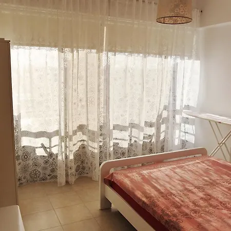 Emma 2 * Larnaca